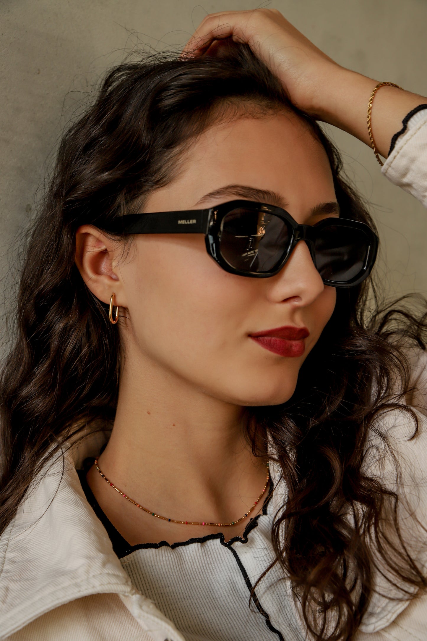 Oval Thin Hoops Mini